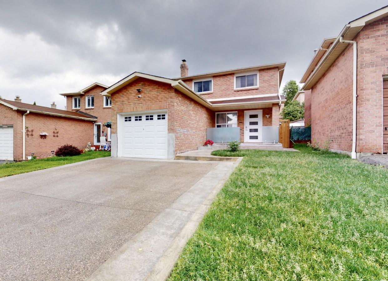 Modern Bright Cozy 3Bed 3Bath Vacation House In Ajax, Greater Toronto Area Gta, On, Canada Bagian luar foto