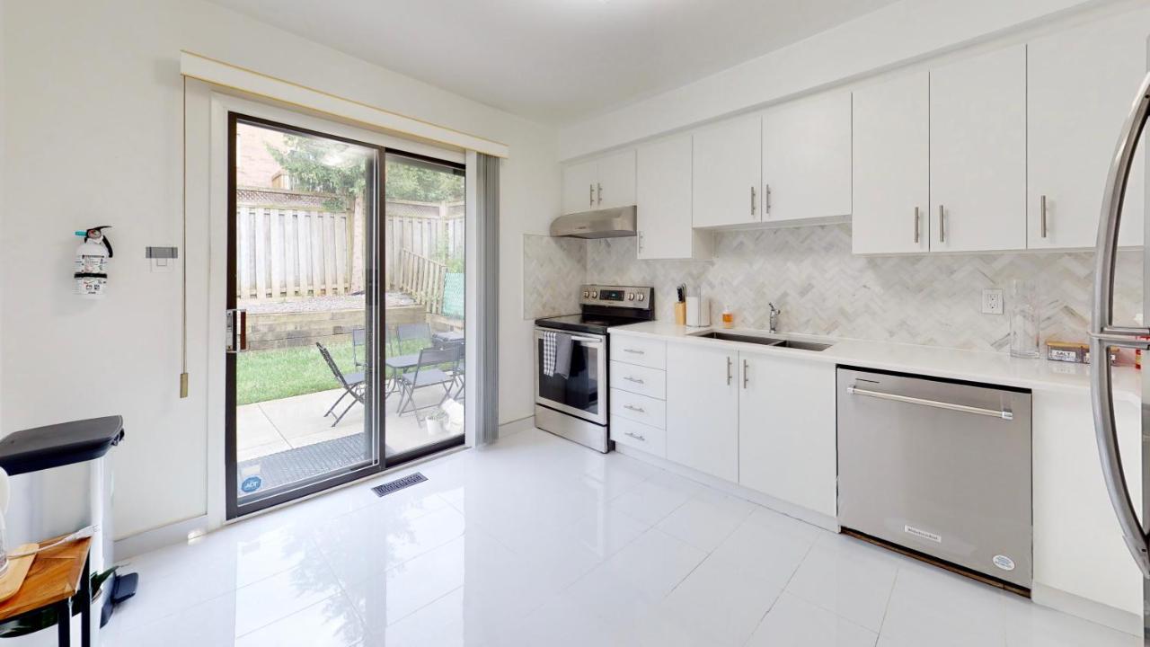 Modern Bright Cozy 3Bed 3Bath Vacation House In Ajax, Greater Toronto Area Gta, On, Canada Bagian luar foto